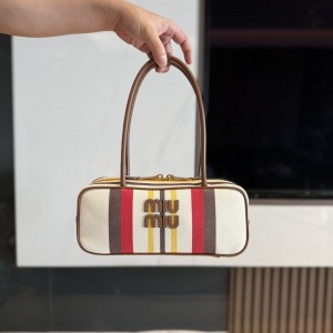 「#9068」 miumiu  5BB173  28*11.5*8cm