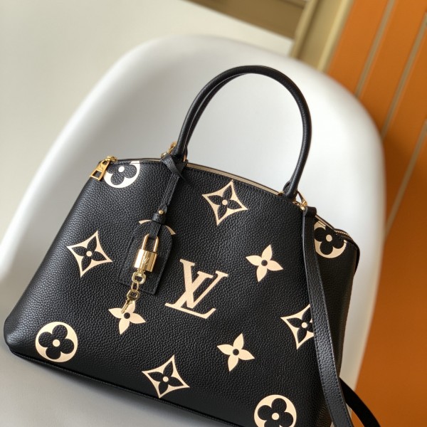 「#0366」Louis Vuitton  Petit Palais M45842    34-15-24