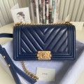 「#10234」Chanel Ribbed Gold Buckle Hot Mom Bag 67085 20cm