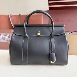 「#7170」Loro pian  Loom L32 gold buckle - FAN4043 - 33cm✖️23cm✖️18CM - black plain weave