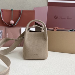 「#7178」Loro pian Bale -FAP3122 - 13cm*13cm*16cm - taupe