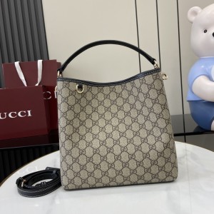 「#3672」GUCCI GG Emblem 815103 25x 25x 15.5