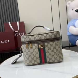 「#3715」GUCCI Porter 811489 25x 17.5x 15