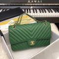 「#10245」Chanel 2018 Big V Green Gold Chain 25cm AS8023