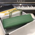 「#10245」Chanel 2018 Big V Green Gold Chain 25cm AS8023