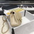 「#10256」Chanel 2018 Big V Beige Gold Chain Gold Buckle 20cm AS5500 「#10256」Chanel 2018 Big V Beige Gold Chain Gold Buckle 20cm AS5500