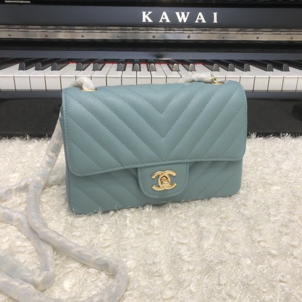 「#10260」Chanel 2018 Big V Macaroon Blue Gold Chain Gold Buckle 20cm AS8500