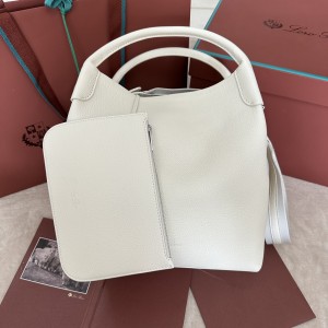 「#7287」Loro pian Bale - 24cm*20cm*27CM - Tender white