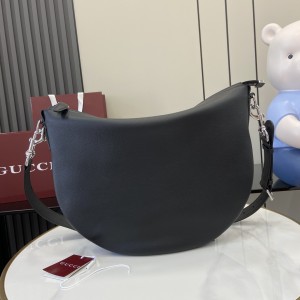 「#3795」GUCCI Body 801887 40x 31x 3