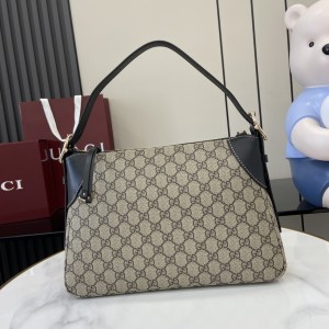 「#3806」GUCCI GG 815216 31.5✖️21✖️8