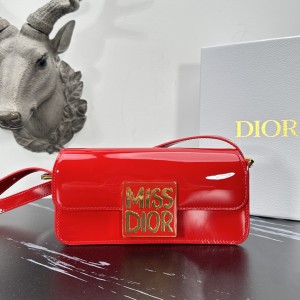 「#2089」 dior  1171Bright red 22*11*6cm 