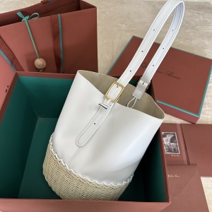 「#7320」Loro pian Cedar - 26cm*27cm*19cm - White