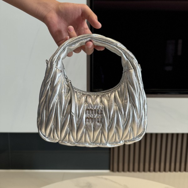 「#9144」 miumiu 5BC125   20*6*17cm