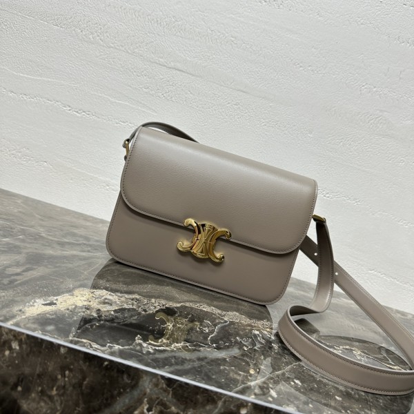 「#3874」CELINE  TRIOMPHE 187366 22 X 16.5 X 7