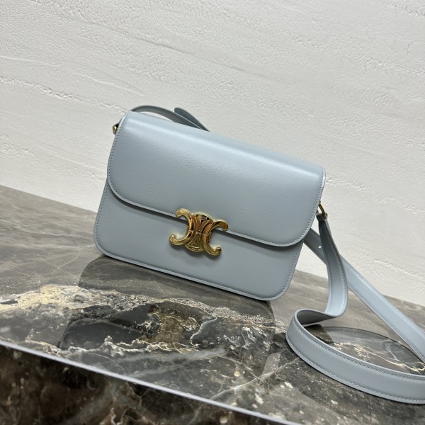 「#3877」CELINE  TRIOMPHE 187366 22 X 16.5 X 7