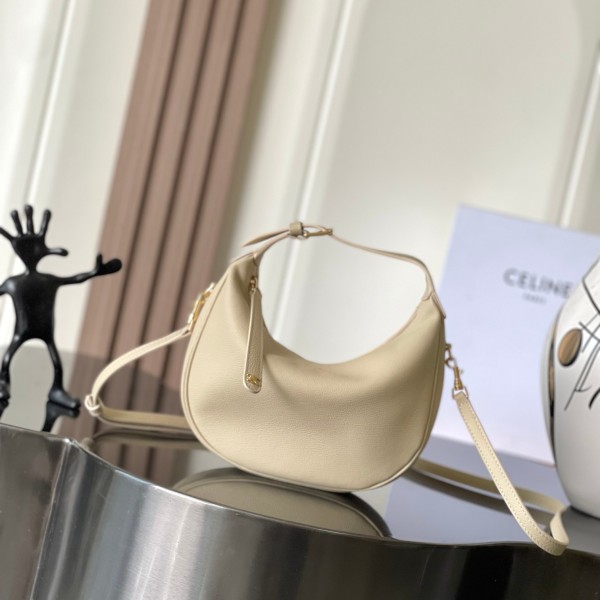 「#3898」CELINE LuLu 120723 22x15x5