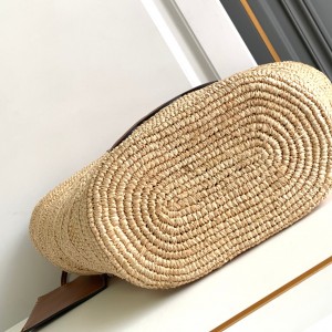 「#3914」CELINE  114342FF7.04LU  22 X 30 X 14