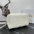 「#2098」 dior 1365 White 25 x 19 x 15cm 「#2098」 dior 1365 White 25 x 19 x 15cm