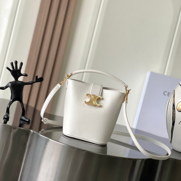 「#3930」CELINE MINI LOUISE 13.5✖️16✖️10