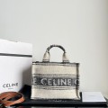 「#3936」CELINE CABAS THAIS  25.5 x 18.5 x 12