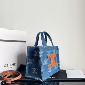 「#3939」CELINE CABAS THAIS  25.5 x 18.5 x 12