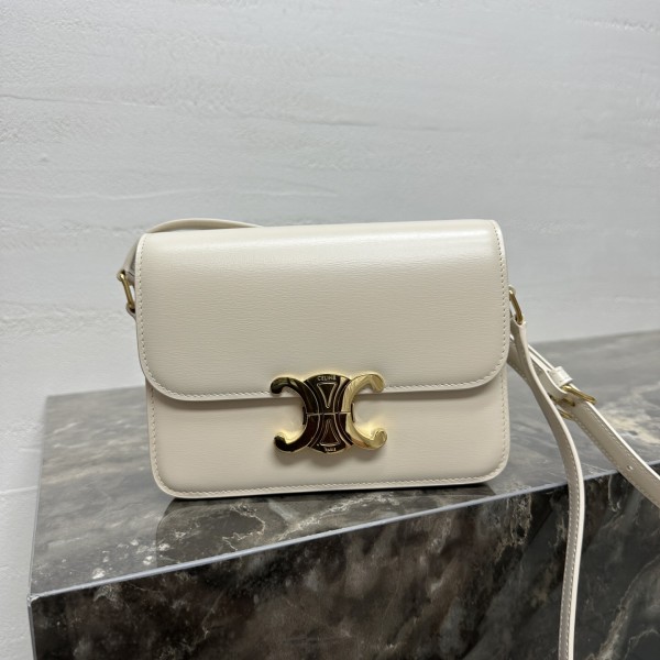 「#3953」CELINE TEEN TRIOMPHE  188423 18.5 X 14 X 6