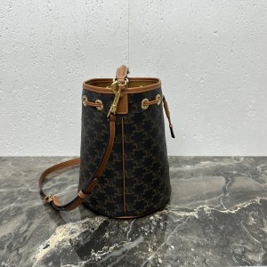 「#3962」CELINE CLARA 116882 20 X 24 X 20