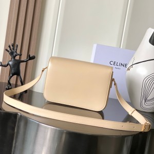 「#3972」CELINE  Triomphe 188423 22 X 16.5 X 7