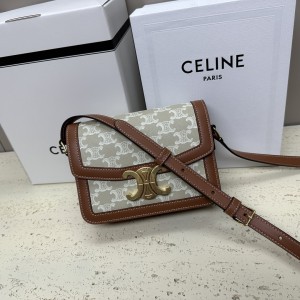「#3987」CELINE  Teen Triomphe 188423 18.5 X 14 X 6