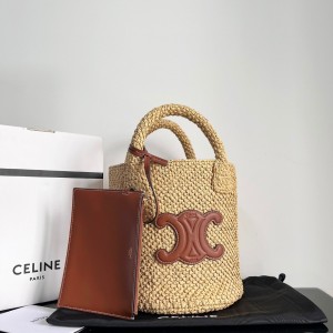 「#3996」CELINE Cuir TRIOMPHE  23 x 23 x 22