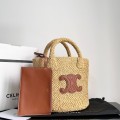 「#3997」CELINE Cuir TRIOMPHE  23 x 23 x 22