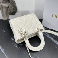「#2105」 dior  0565 White 24×20×11cm