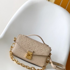 「#0017」Louis Vuitton  Pochette Métis East West M12735  21.5 x 13.5 x 6.0 