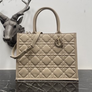 「#2115」 dior 36 Milk tea color 36cm