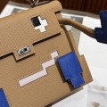 「#4204」 Hermes Milk Tea Kelly Doll Mosaic Doll Bag 19cm