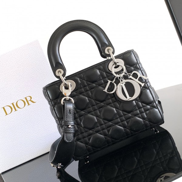 「#2002」dior M0538 black 20 x 17 x 8 「#2002」dior M0538 black 20 x 17 x 8