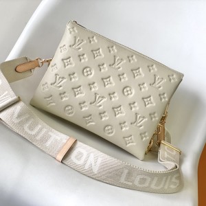 「#0032」Louis Vuitton Coussin  Bag  26 x 20 x 12
