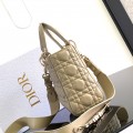 「#2004」dior M0538 Milk  tea color 20 x 17 x 8 （cm）