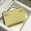 「#4219」 Hermès Swift Leather Kelly Bag with Gold Buckle 22cm