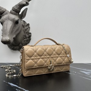 「#2141」 dior 1128 milk tea 