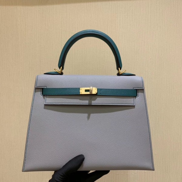 「#4242」 Hermès Epsom Seagull Grey and Peacock Green Gold Buckle Kelly Bag 25cm