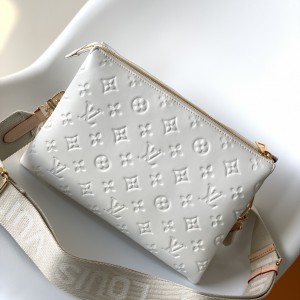 「#0049」Louis Vuitton  Coussin   26 x 20 x 12 