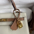 「#4245」 Hermès Epsom Milkshake White and Golden Brown Gold Buckle Kelly Bag 25cm