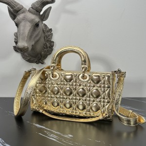 「#2154」 dior M0540 gold 26 x 13.5 x 5cm 