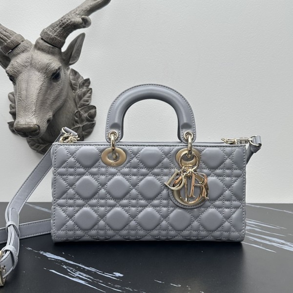 「#2160」 dior M0540  Cement ash   26 x 13.5 x 5cm