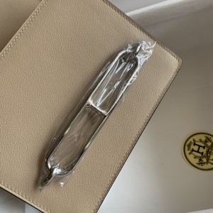 「#4031」Hermes Pig Nose Bag Khaki Silver Buckle Roulis 19cm