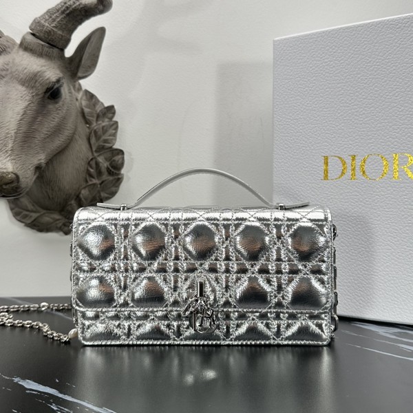 「#2172」 dior 1128 Gold and Silver21×11.5×4.5cm