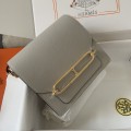「#4036」Hermes Pig Nose Bag Pearl Grey Gold Buckle Roulis 19cm 「#4036」Hermes Pig Nose Bag Pearl Grey Gold Buckle Roulis 19cm
