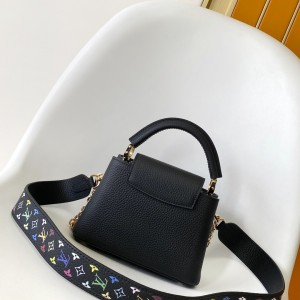 「#0073」Louis Vuitton Capucines  M13878 27.0 x 17.3 x 9.0