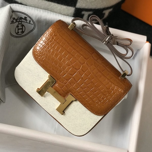 「#4301」 Hermès Golden Brown Crocodile Pattern Constance Gold Buckle Bag 19cm